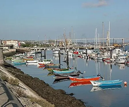アパート T1 Park Figueira *